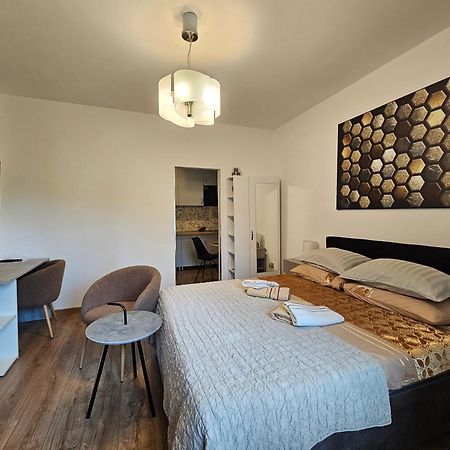 Zita - Heart Of Rovinj, Apartment For 2, Free Parking, 2Min Center, 5Min Beach Walk 외부 사진
