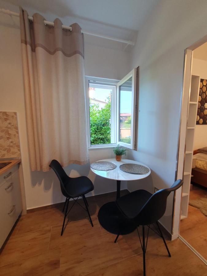 Zita - Heart Of Rovinj, Apartment For 2, Free Parking, 2Min Center, 5Min Beach Walk 외부 사진